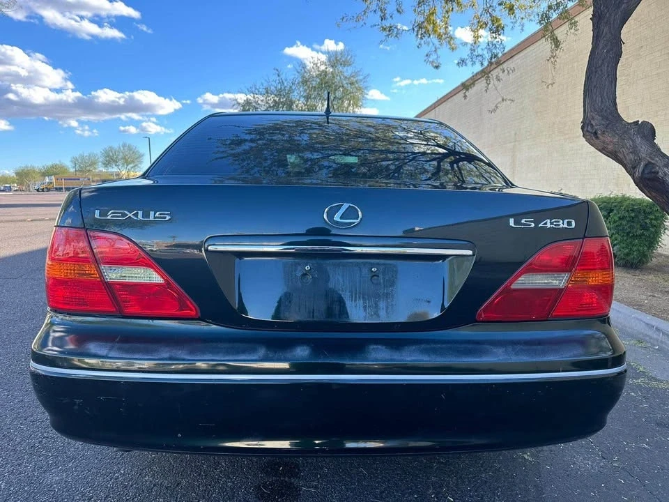2001 Lexus LS 3rd Gen - Image 6 of 12