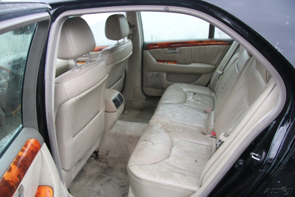 2001 Lexus LS 2nd Gen - Image 21 of 21
