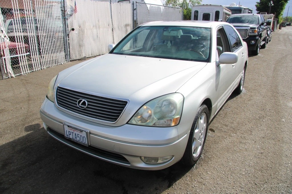 2001 Lexus LS 3rd Gen - Image 2 of 21
