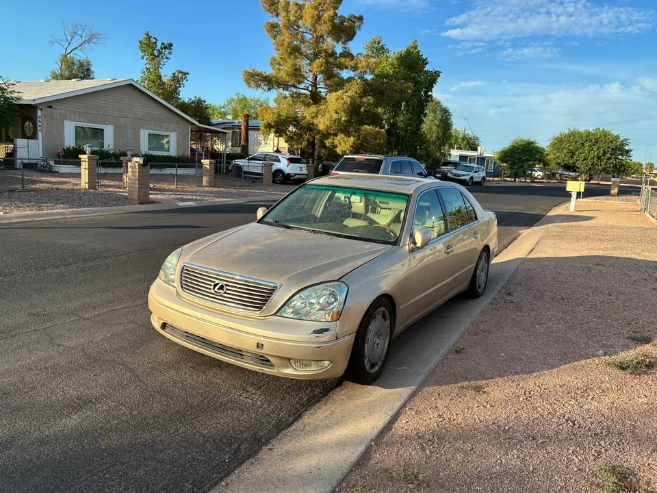 2001 Lexus LS 3rd Gen - Image 3 of 13