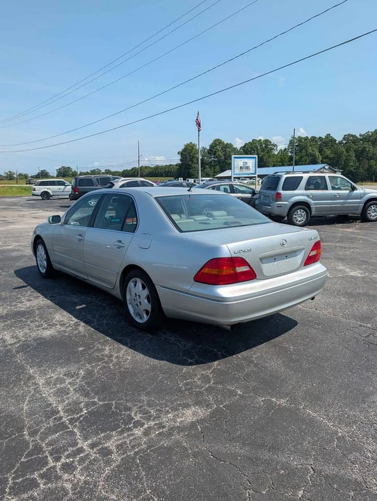 2001 Lexus LS 3rd Gen - Image 6 of 12