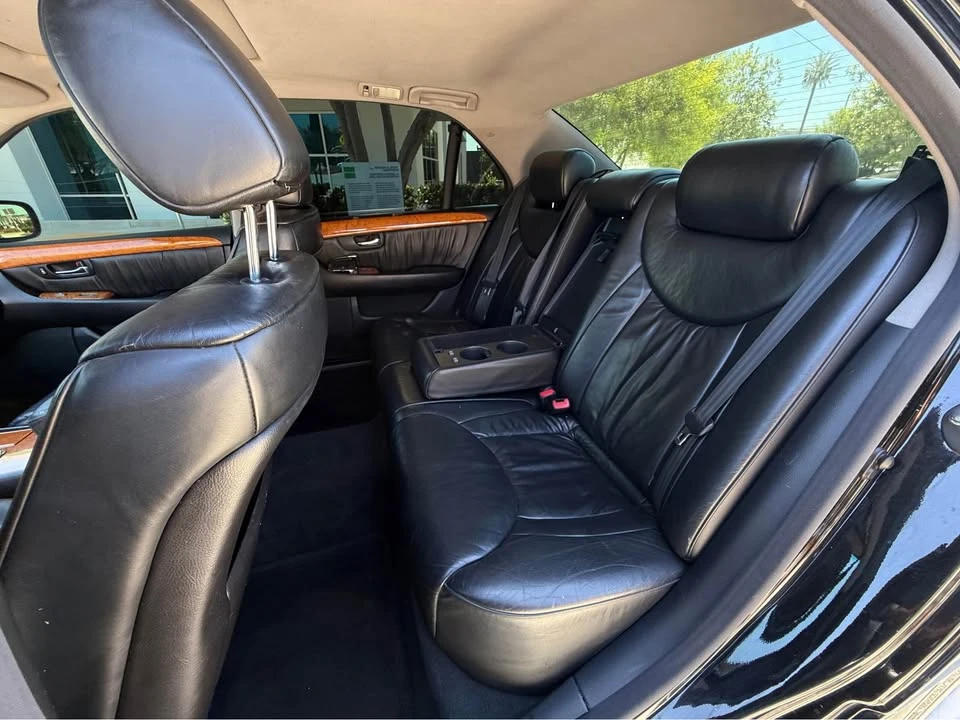 2001 Lexus LS 3rd Gen - Image 15 of 17