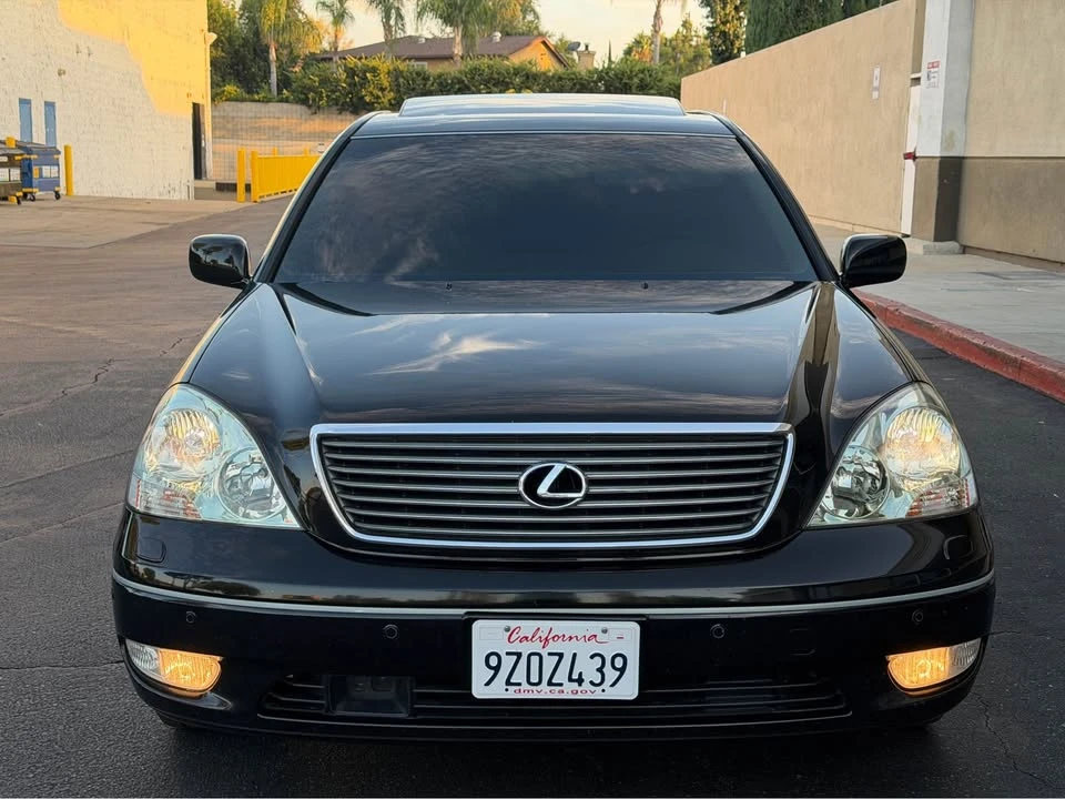 2001 Lexus LS 3rd Gen - Image 2 of 20