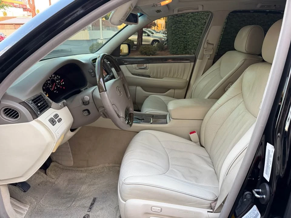 2001 Lexus LS 3rd Gen - Image 9 of 20