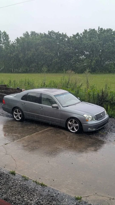 2001 Lexus LS 3rd Gen - Image 4 of 4