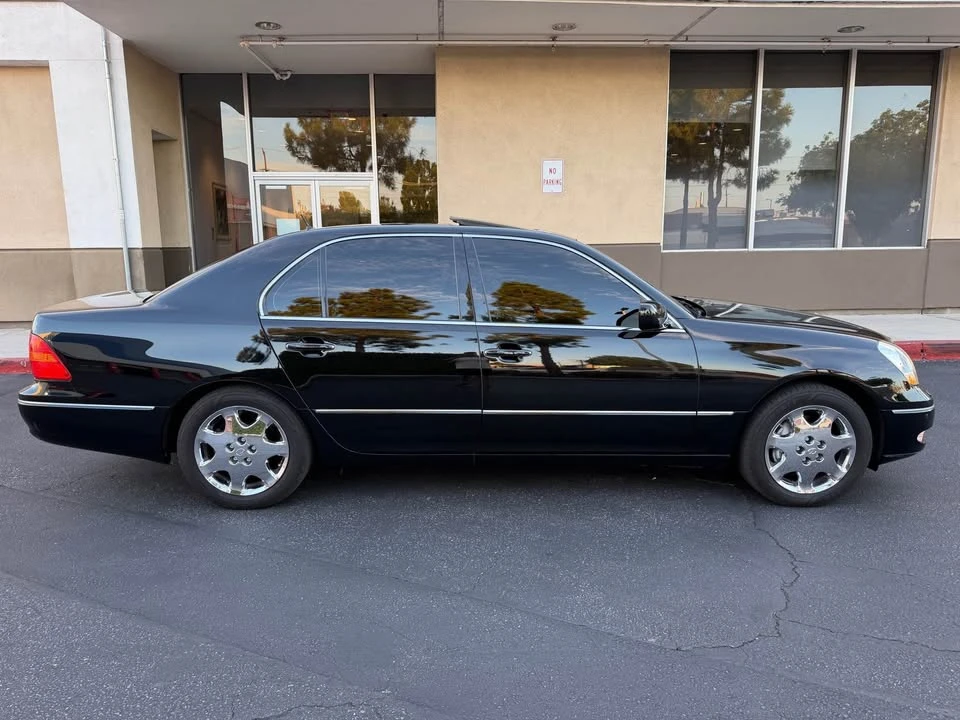 2001 Lexus LS 3rd Gen - Image 4 of 20
