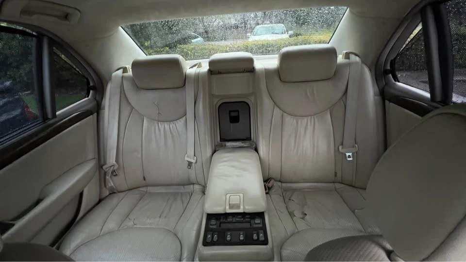 2001 Lexus LS 3rd Gen - Image 4 of 7