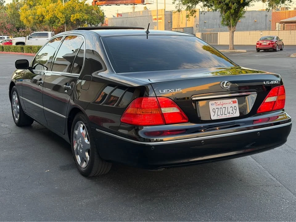 2001 Lexus LS 3rd Gen - Image 7 of 20