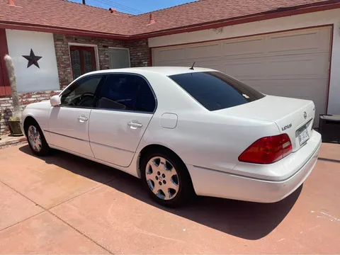 2001 Lexus LS 430 Sedan 4D