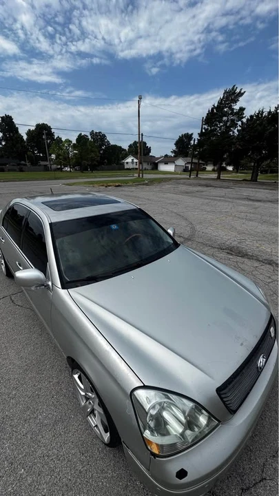 2001 Lexus LS 3rd Gen - Image 3 of 13