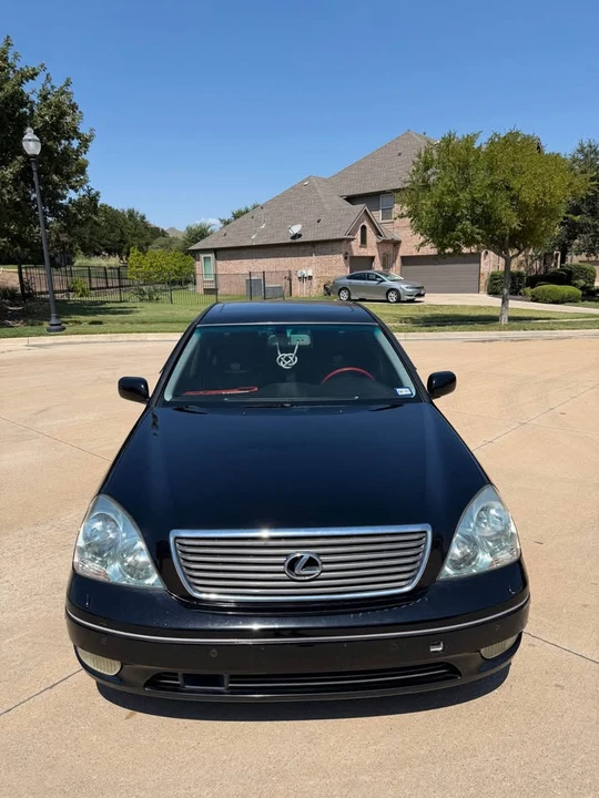 2001 Lexus LS 3rd Gen - Image 2 of 14