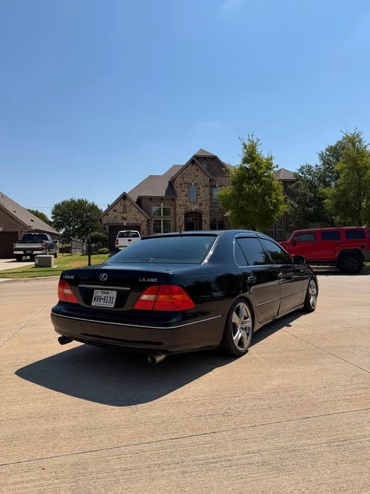2001 Lexus LS 3rd Gen - Image 6 of 14