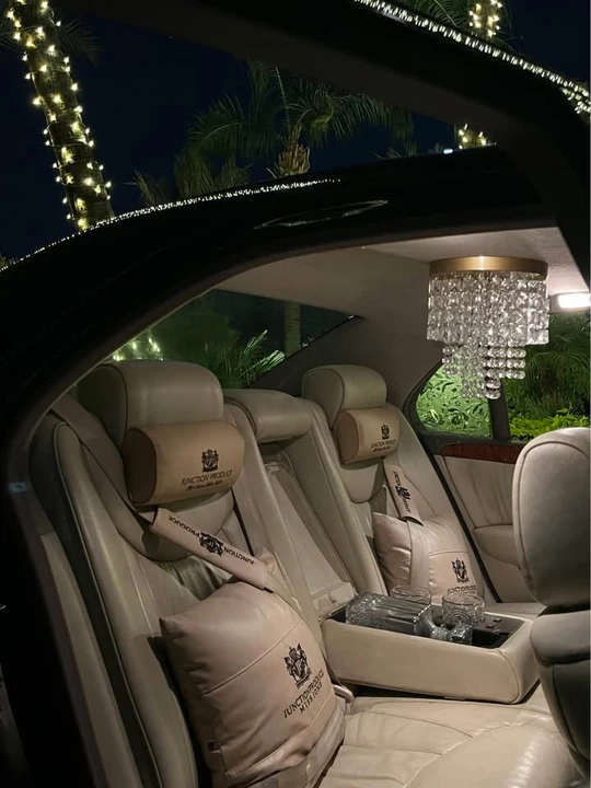 2001 Lexus LS 3rd Gen - Image 6 of 7