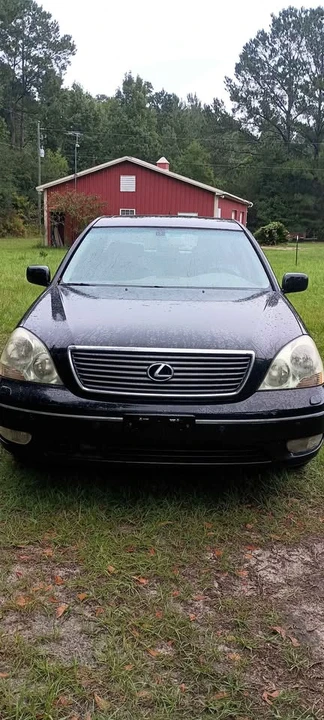2001 Lexus LS 3rd Gen - Image 3 of 20