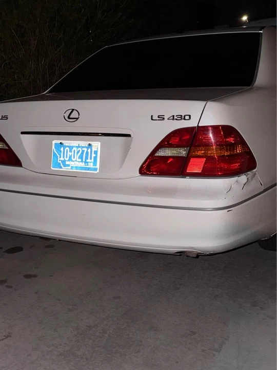 2001 Lexus LS 3rd Gen - Image 2 of 5