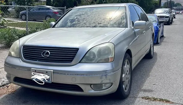 2001 Lexus LS 430 Sedan 4D