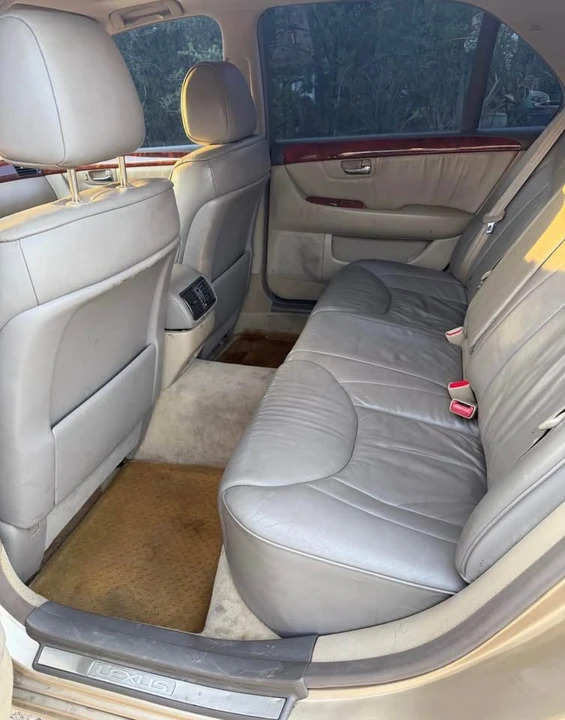 2001 Lexus LS 3rd Gen - Image 7 of 20