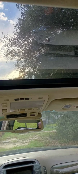 2001 Lexus LS 3rd Gen - Image 17 of 20