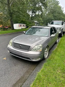2001 Lexus LS 430 Sedan 4D