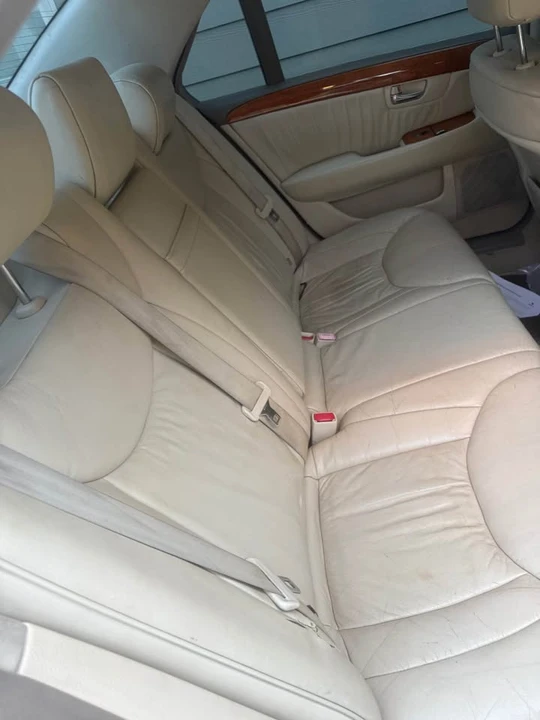 2001 Lexus LS 3rd Gen - Image 3 of 8