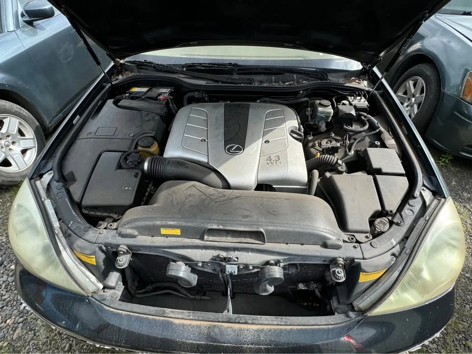 2001 Lexus LS 3rd Gen - Image 9 of 9