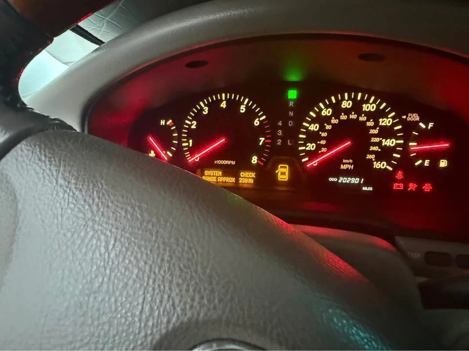 2001 Lexus LS 3rd Gen - Image 6 of 8