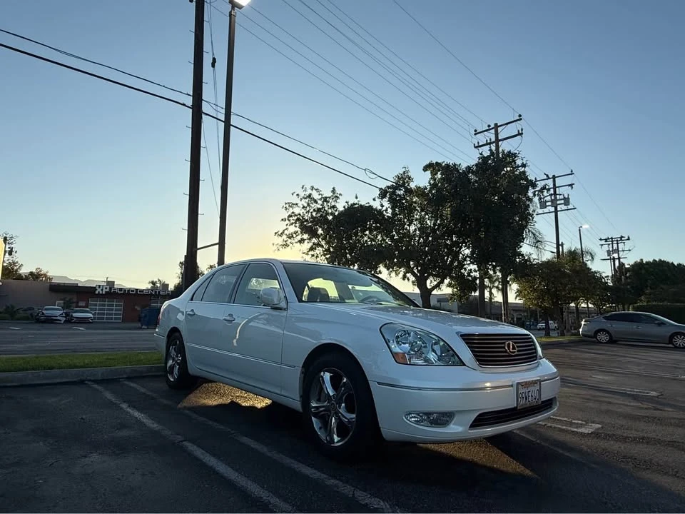 2001 Lexus LS 3rd Gen - Image 2 of 5