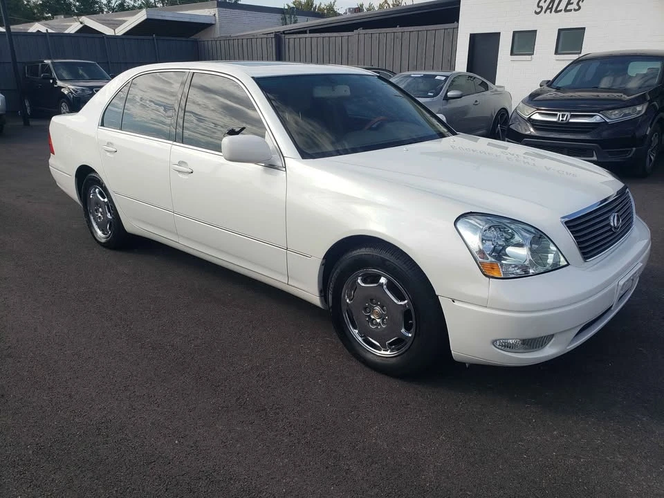 2001 Lexus LS 3rd Gen - Image 3 of 13