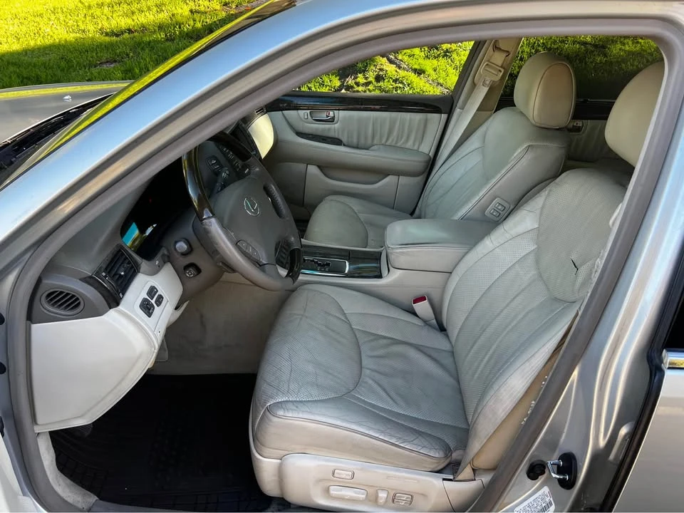 2001 Lexus LS 3rd Gen - Image 7 of 11