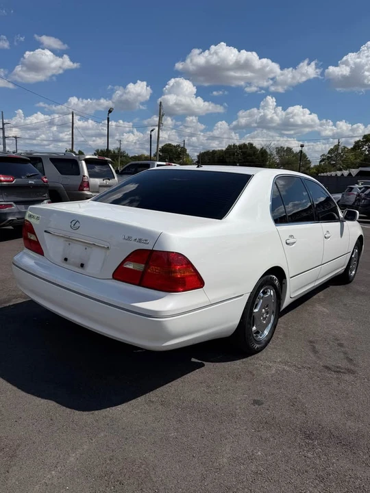 2001 Lexus LS 3rd Gen - Image 4 of 11