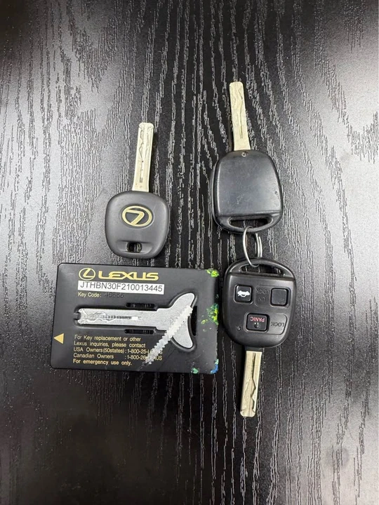 2001 Lexus LS 3rd Gen - Image 11 of 11