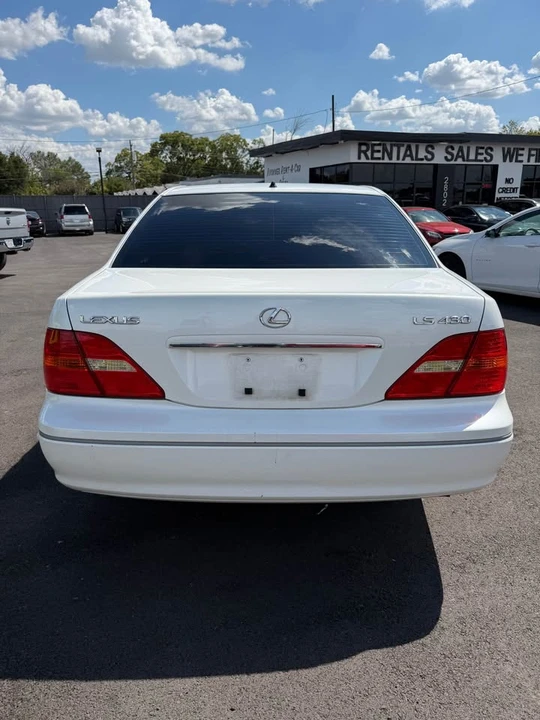 2001 Lexus LS 3rd Gen - Image 6 of 11