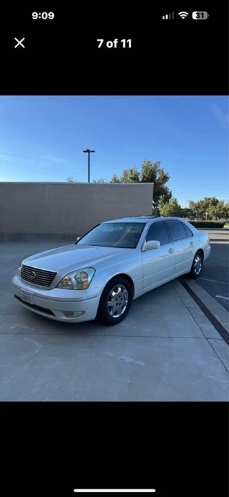 2001 Lexus LS 3rd Gen - Image 6 of 10