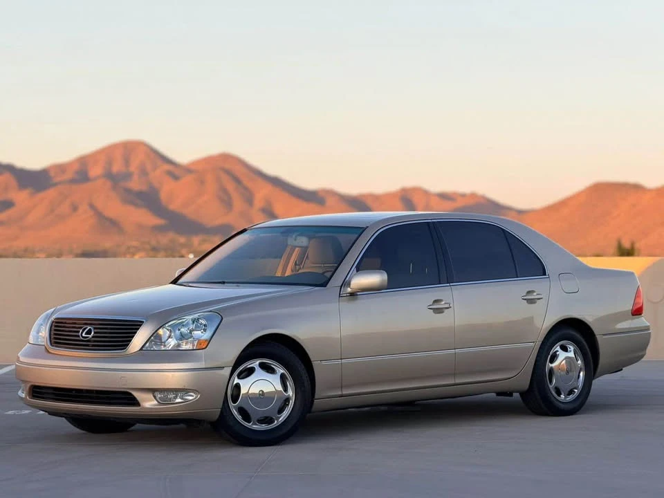 2001 Lexus LS 3rd Gen - Image 2 of 17