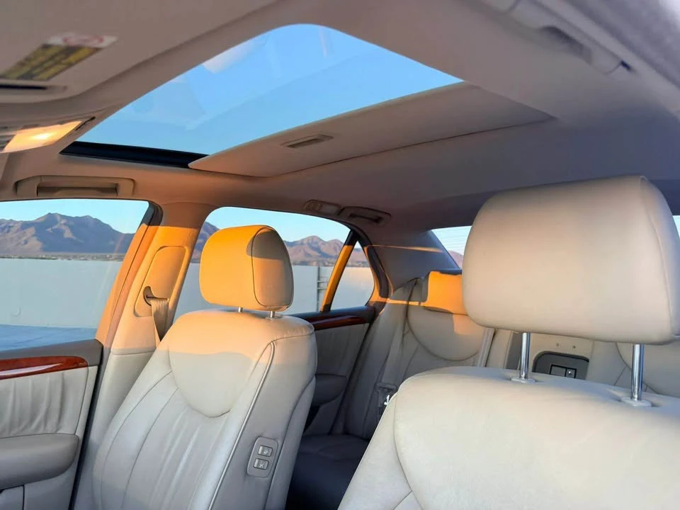 2001 Lexus LS 3rd Gen - Image 14 of 17