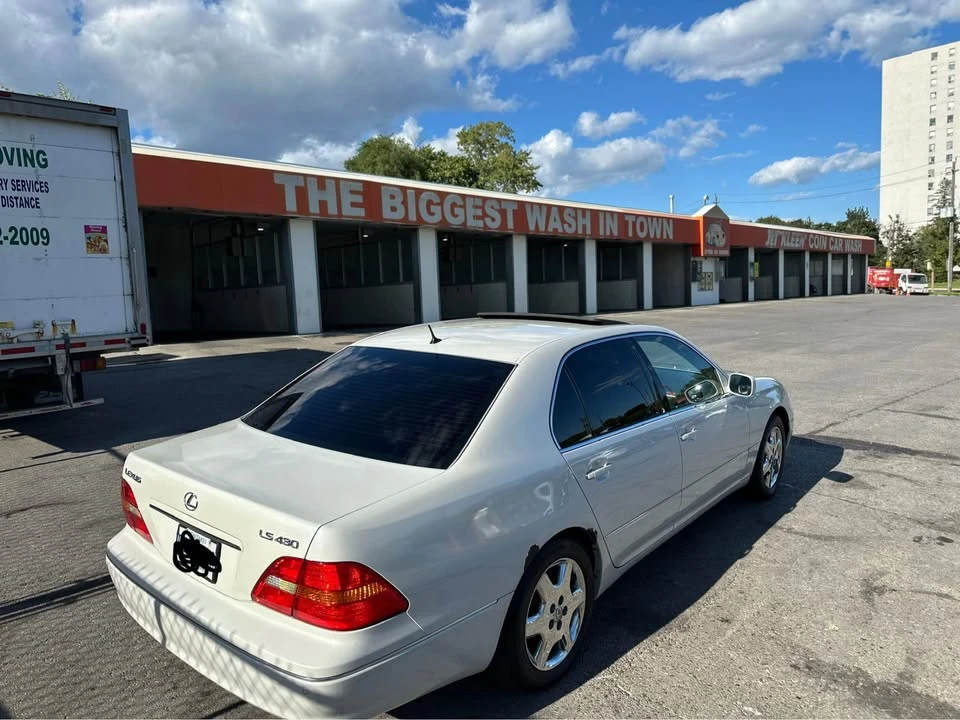 2001 Lexus LS 3rd Gen - Image 2 of 11