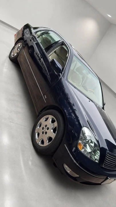 2001 Lexus LS 3rd Gen - Image 3 of 16