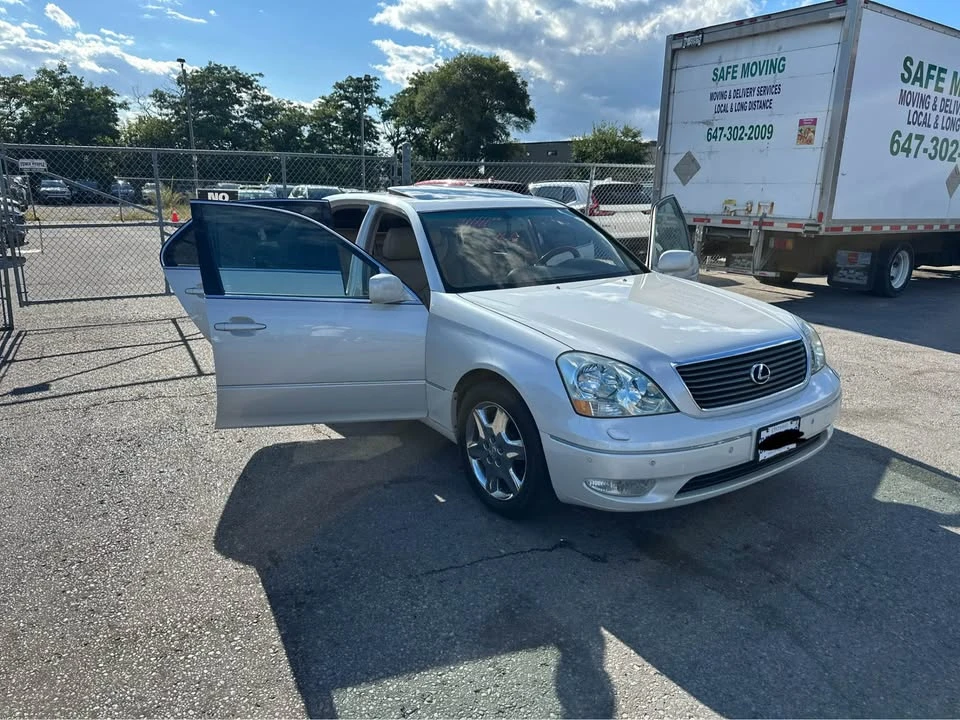 2001 Lexus LS 3rd Gen - Image 10 of 11