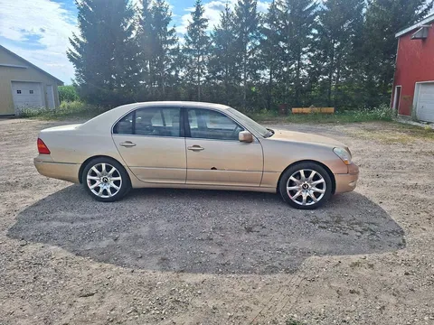 2001 Lexus LS