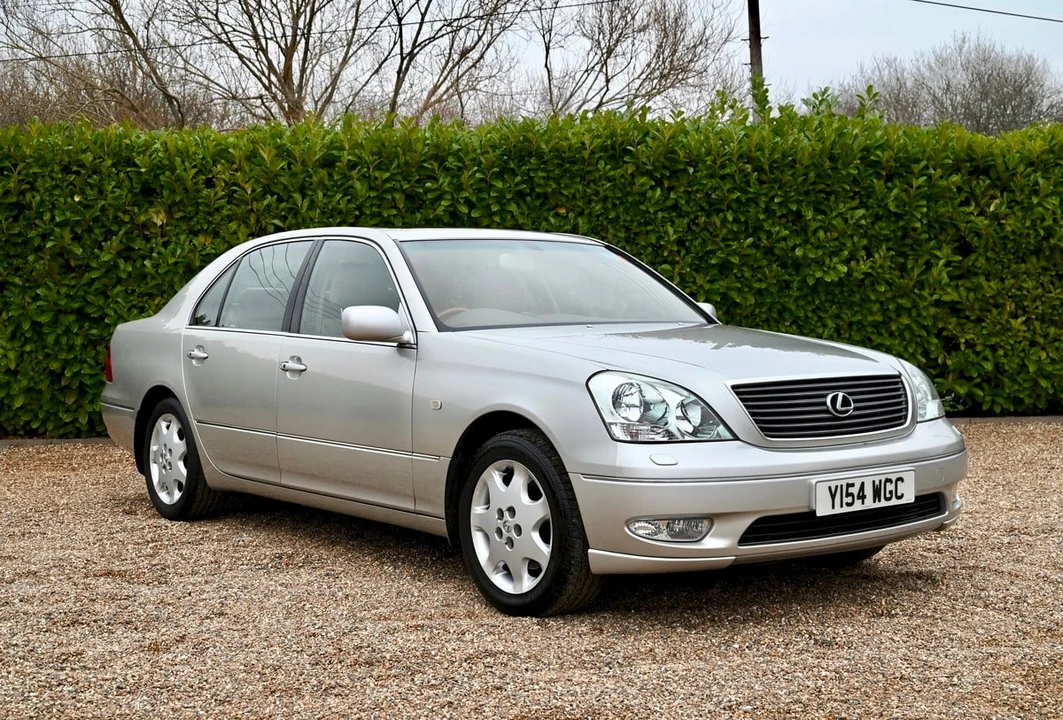 2001 Lexus LS 3rd Gen - Image 3 of 30
