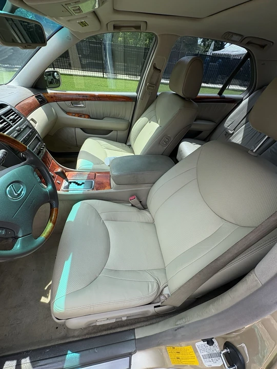 2001 Lexus LS 3rd Gen - Image 7 of 13