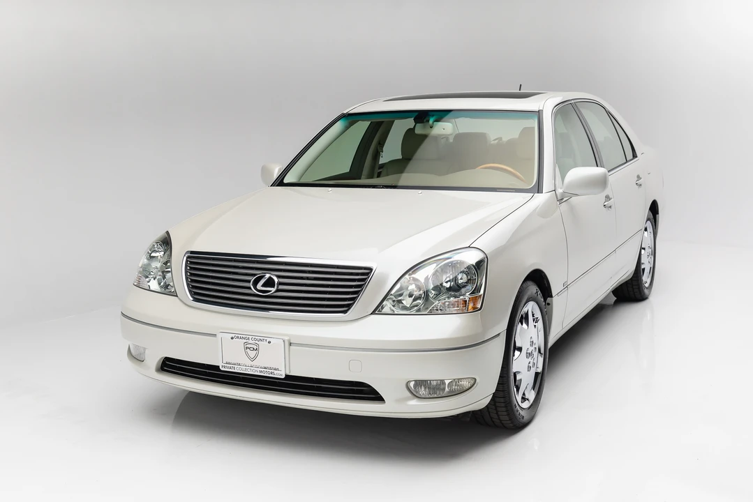 2001 Lexus LS 3rd Gen - Image 4 of 31