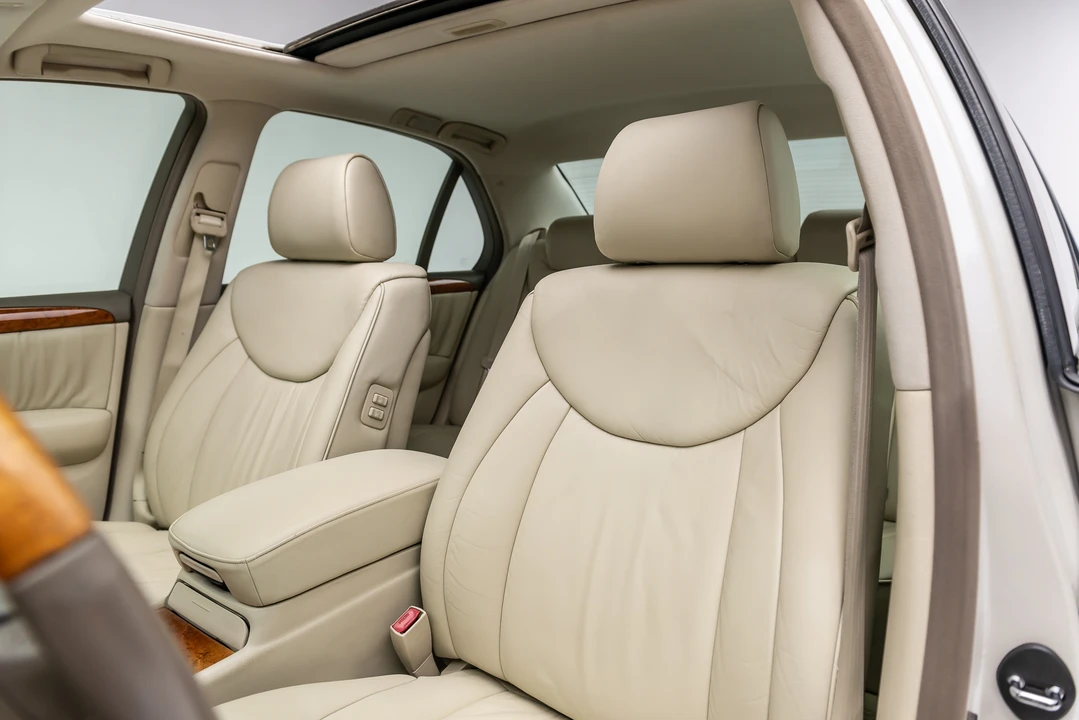2001 Lexus LS 3rd Gen - Image 31 of 31