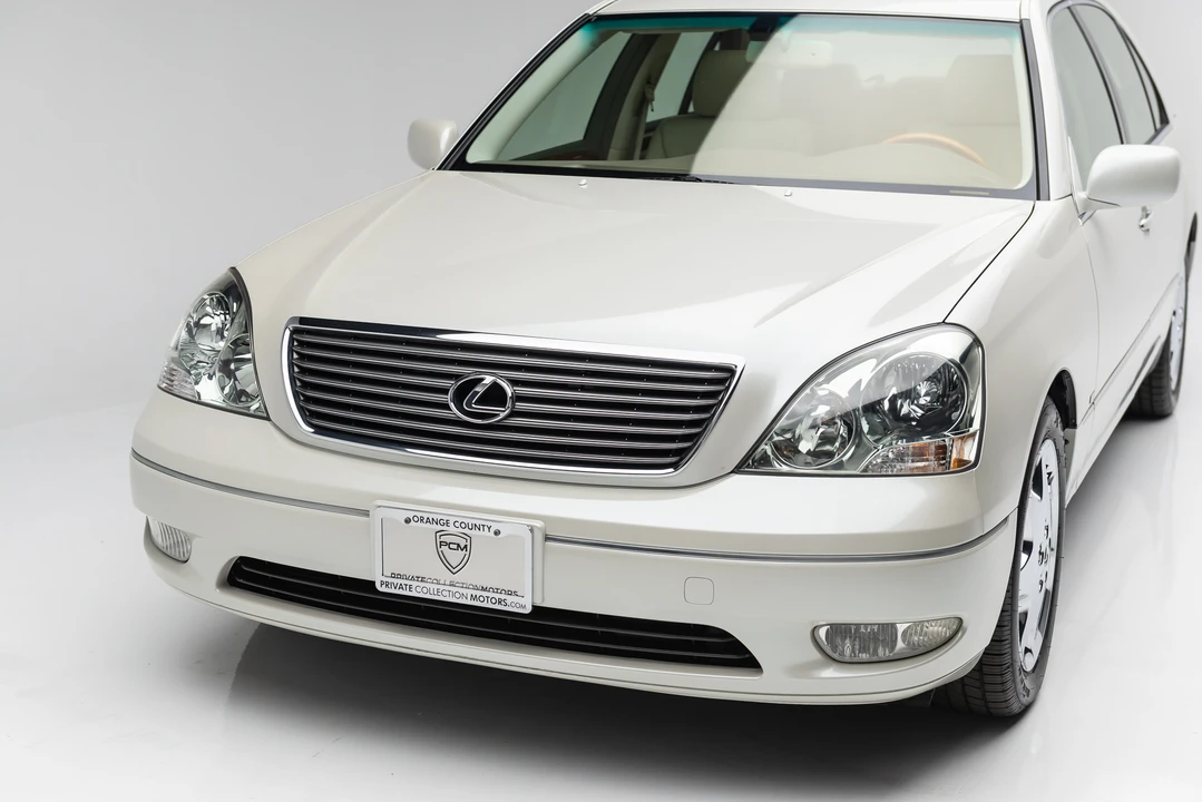 2001 Lexus LS 3rd Gen - Image 18 of 31