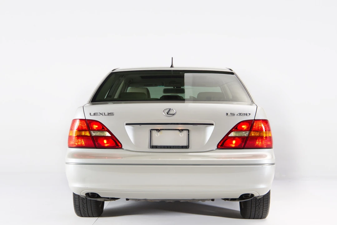 2001 Lexus LS 2nd Gen - Image 13 of 31