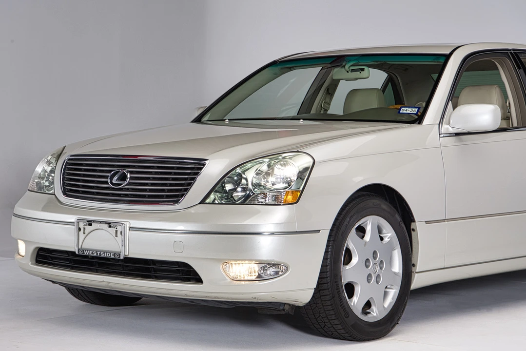 2001 Lexus LS 2nd Gen - Image 30 of 31