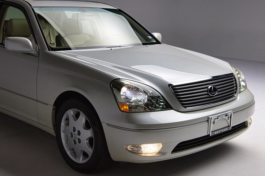 2001 Lexus LS 2nd Gen - Image 29 of 31