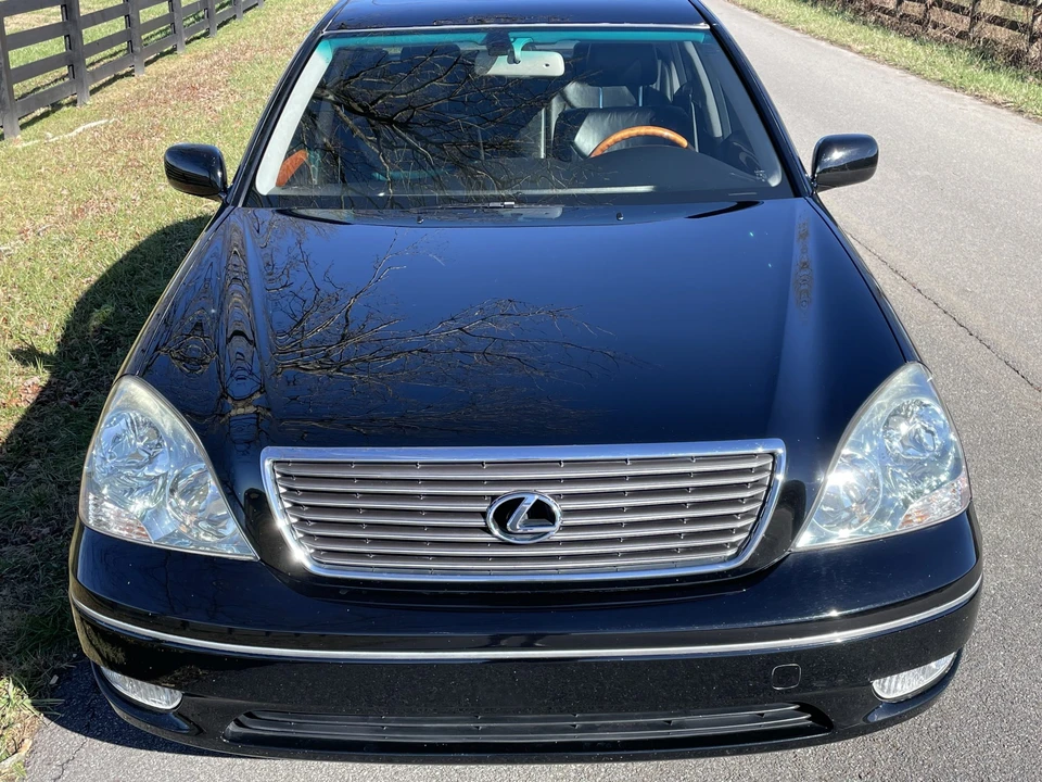2001 Lexus LS 3rd Gen - Image 13 of 31