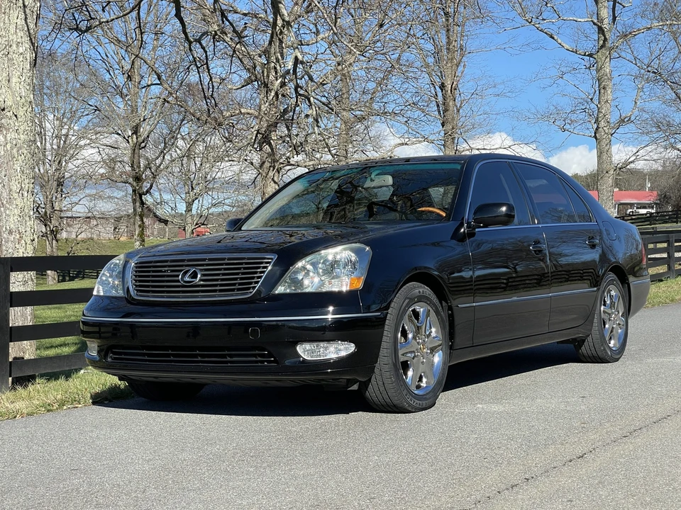 2001 Lexus LS 3rd Gen - Image 12 of 31