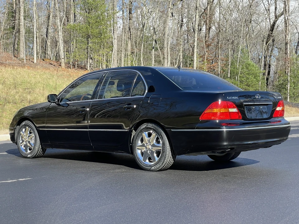 2001 Lexus LS 3rd Gen - Image 30 of 31